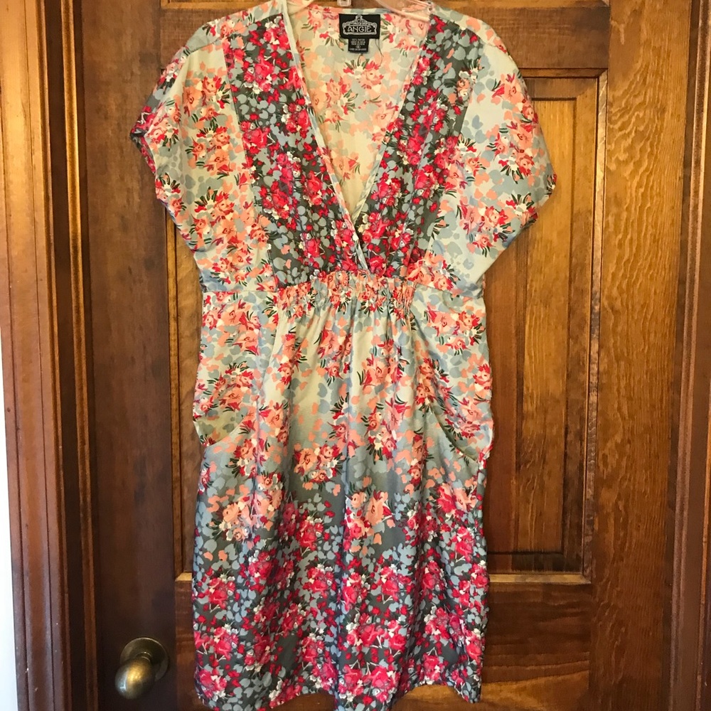 Dress with pockets